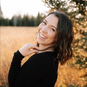 Meet your Posher, Mikayla